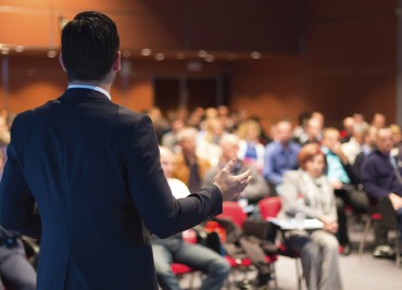 تنظيم المعارض والمؤتمرات